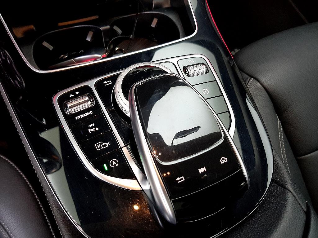 Mercedes Benz E class - Vista 12