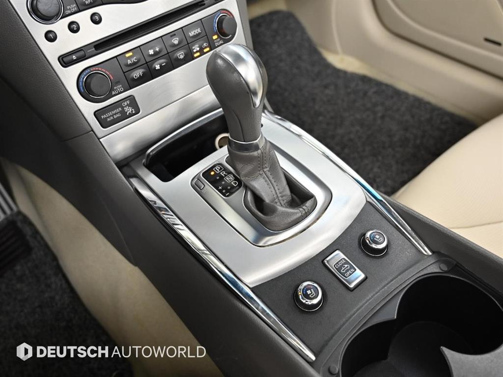 Infiniti Q - Vista 9