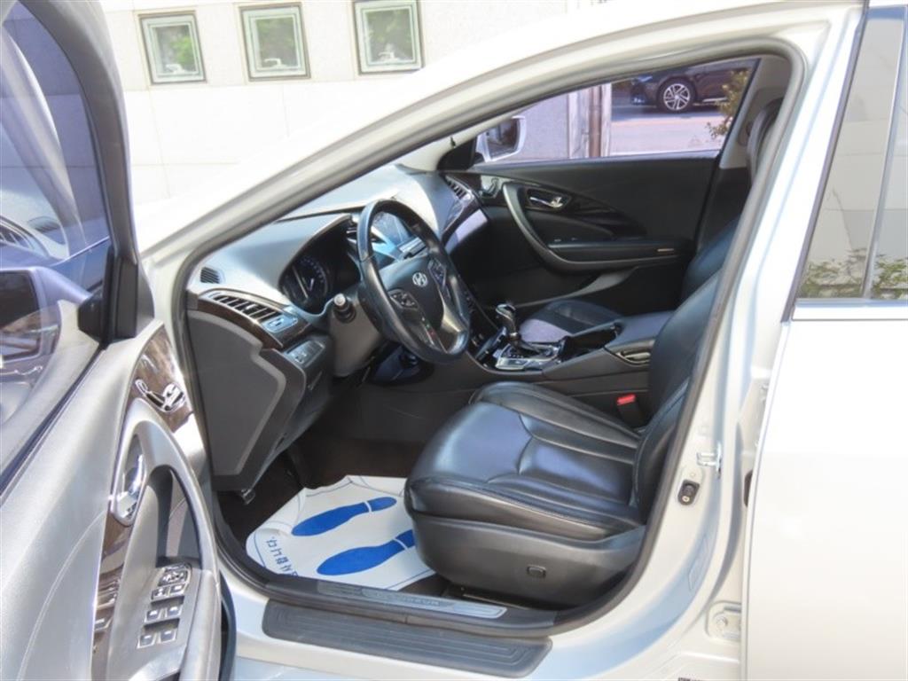 HYUNDAI Grandeur 2011 - Importación desde Corea - HF Imports Iquique - Foto 13