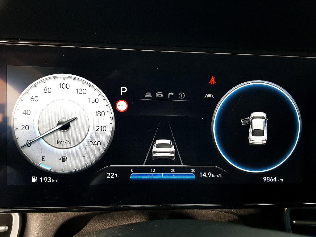 HYUNDAI Avante - Vista 7