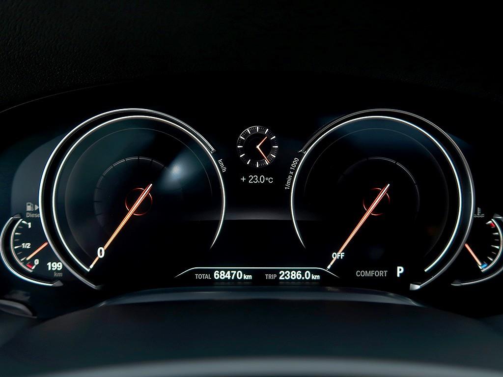 BMW 7 Series - Vista 11