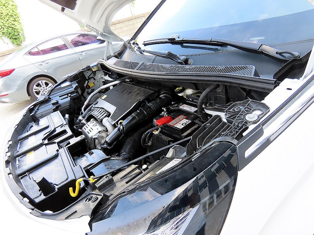 Peugeot 5008 2024 Blanco - Importación desde Corea - HF Imports Iquique - Foto 19