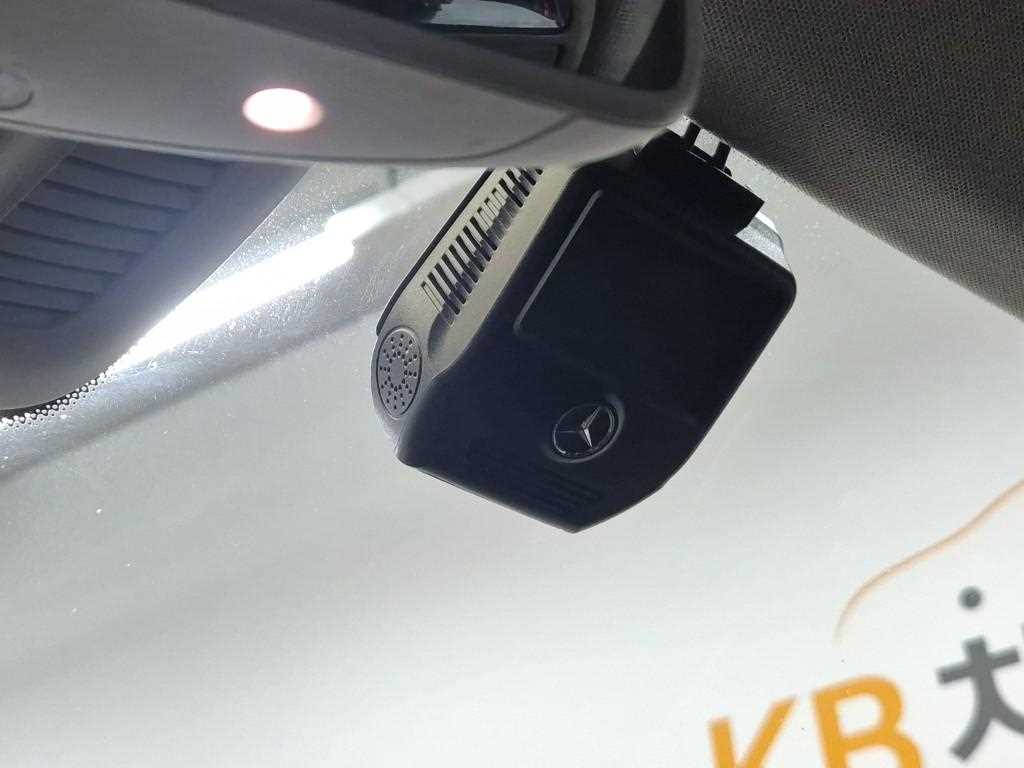 Mercedes Benz E class 2018 Gris - Importación desde Corea - HF Imports Iquique - Foto 18