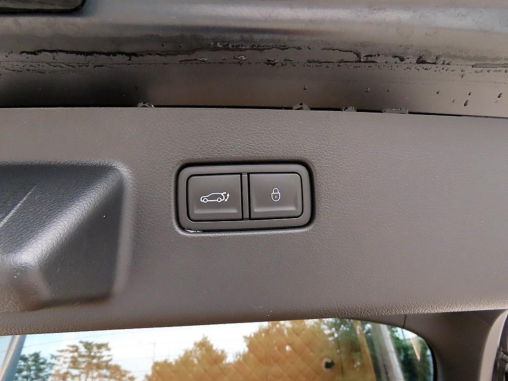 Genesis GV60 2022 Negro - Importación desde Corea - HF Imports Iquique - Foto 14