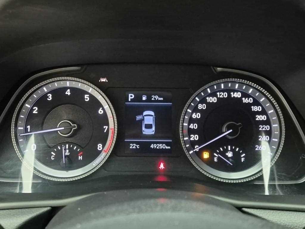 HYUNDAI Sonata - Vista 6