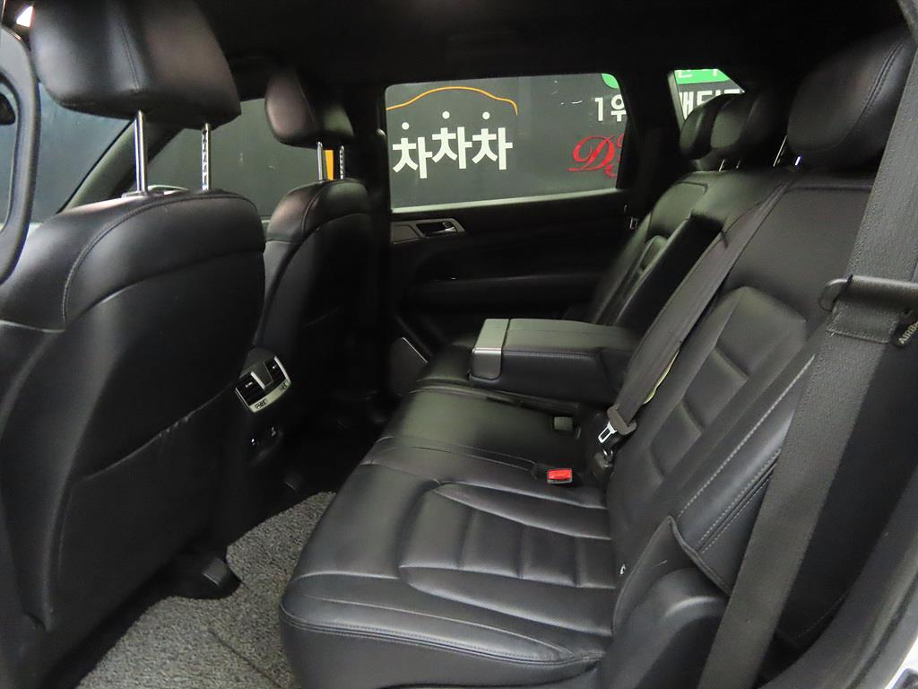 Ssangyong Rexton - Vista 6