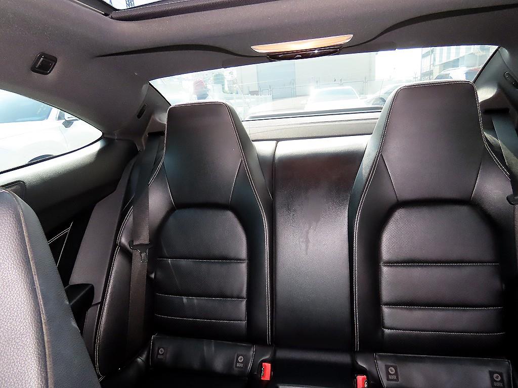 Mercedes Benz C Class - Vista 6