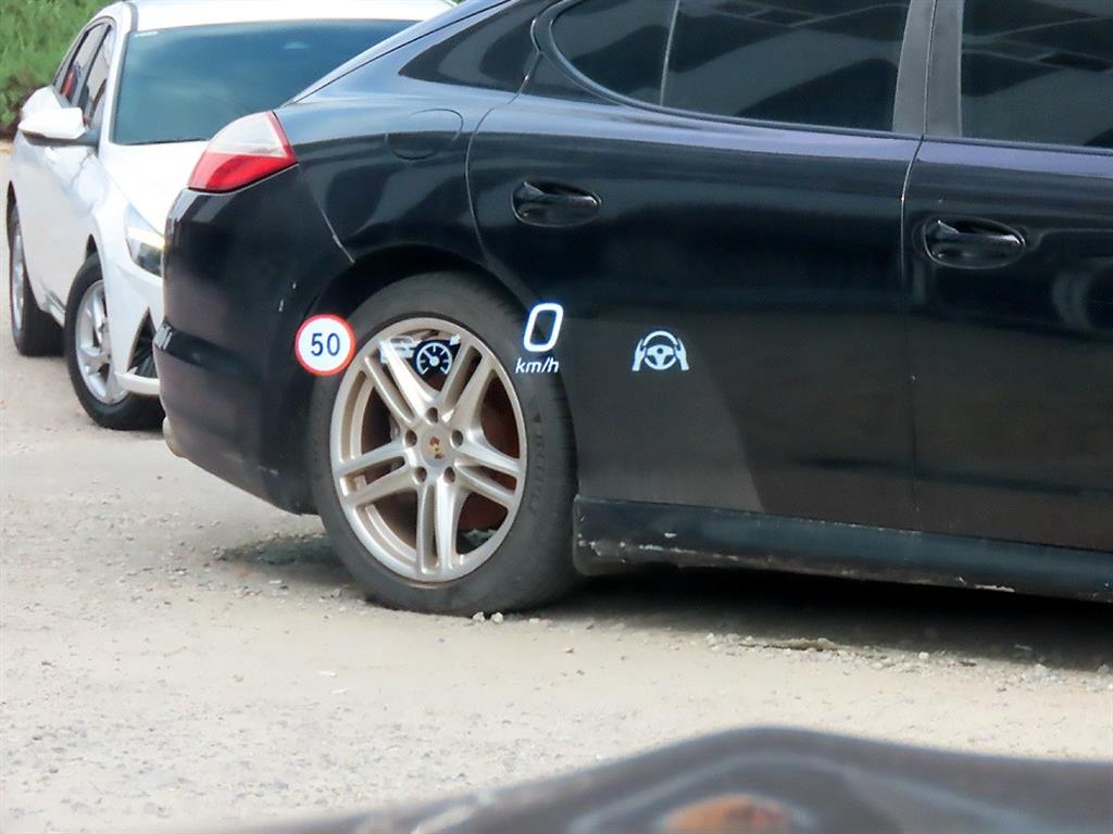 Mercedes Benz EQS - Vista 10