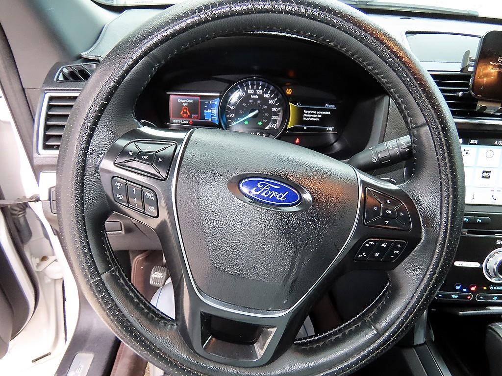 Ford Explorer - Vista 8