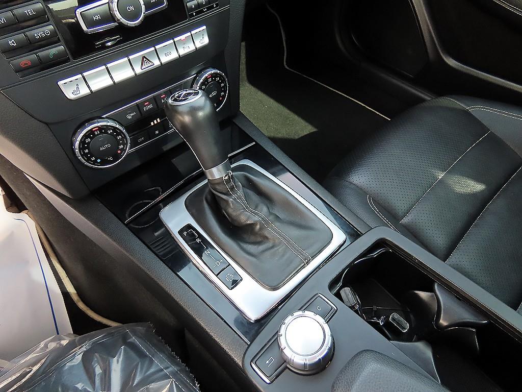 Mercedes Benz C Class - Vista 10