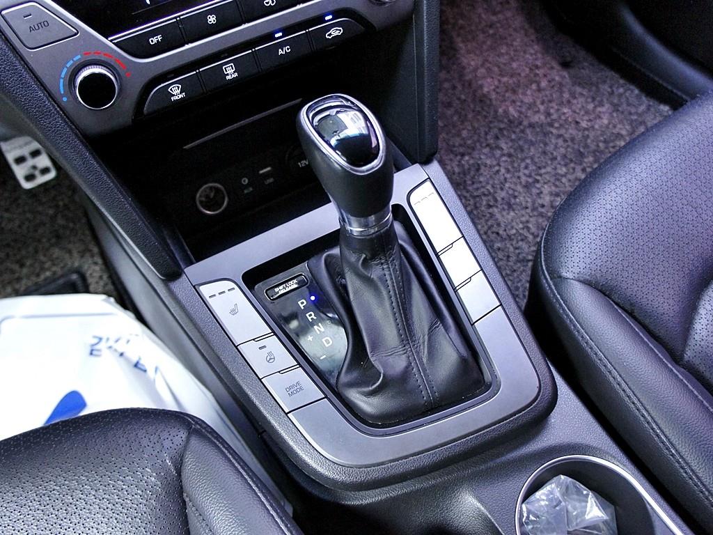 HYUNDAI Avante 2016 Blanco - Importación desde Corea - HF Imports Iquique - Foto 11