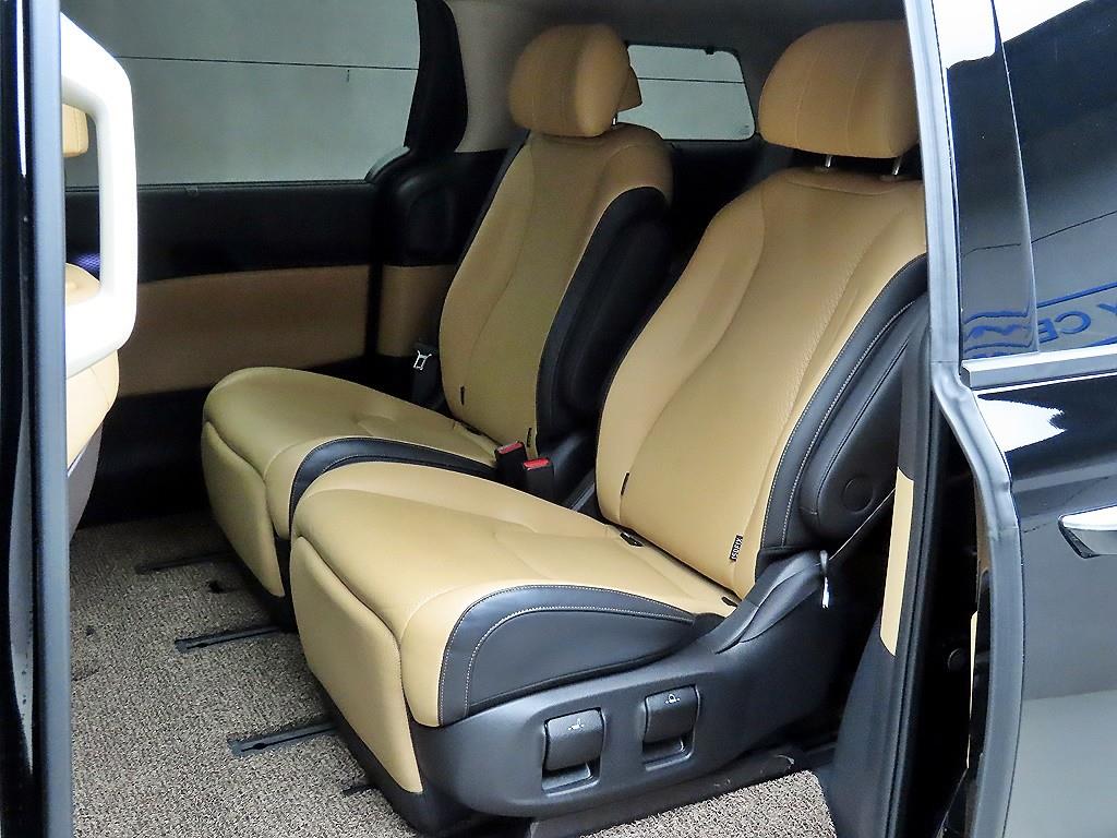 KIA Carnival - Vista 6