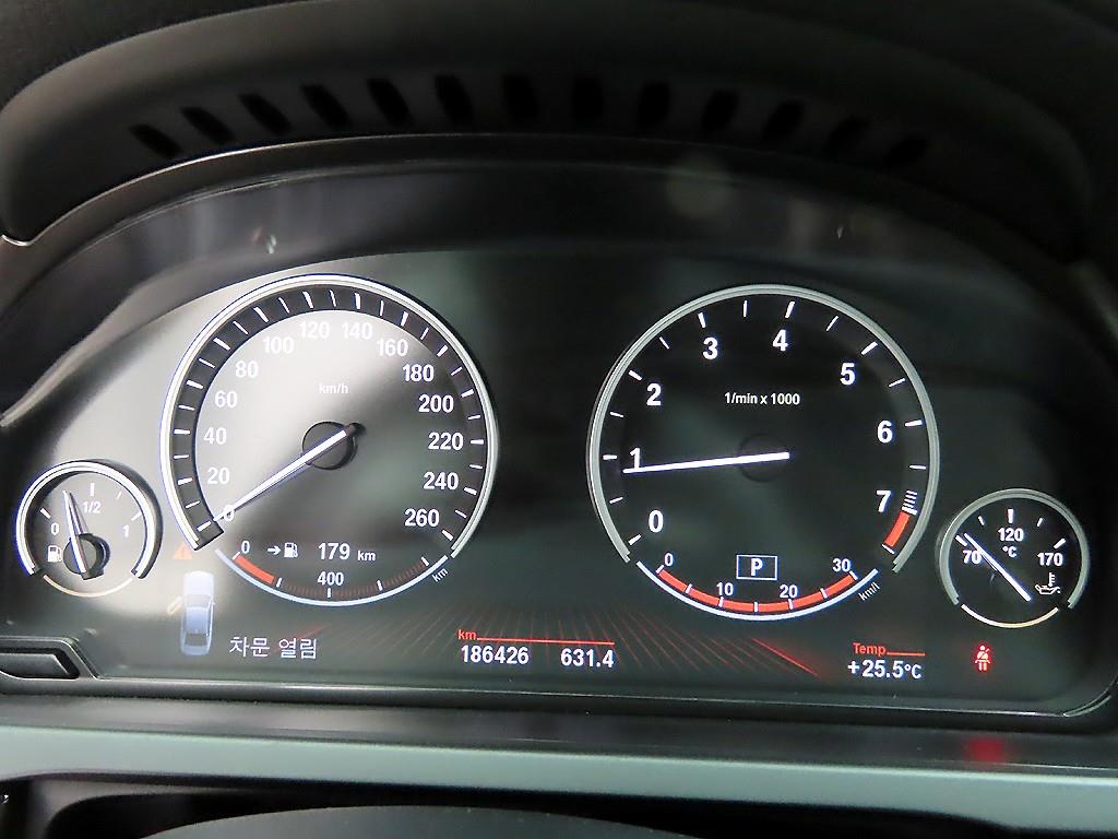 BMW 7 Series - Vista 9