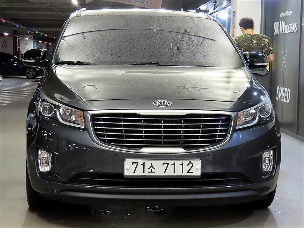 KIA Carnival - Vista 2