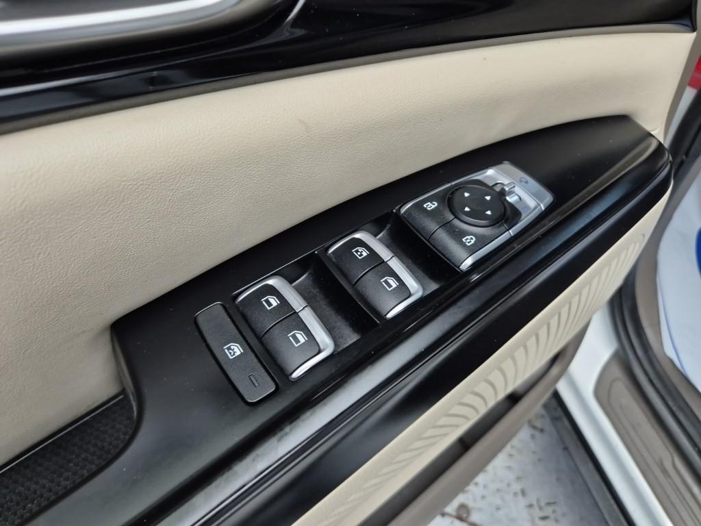 KIA Carnival 2023 Blanco - Importación desde Corea - HF Imports Iquique - Foto 18