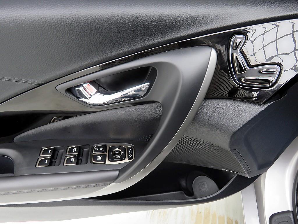 HYUNDAI Grandeur - Vista 9