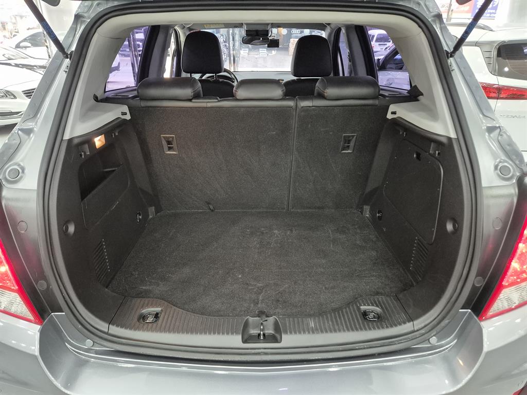 Chevrolet Trax 2019 Gris - Importación desde Corea - HF Imports Iquique - Foto 17