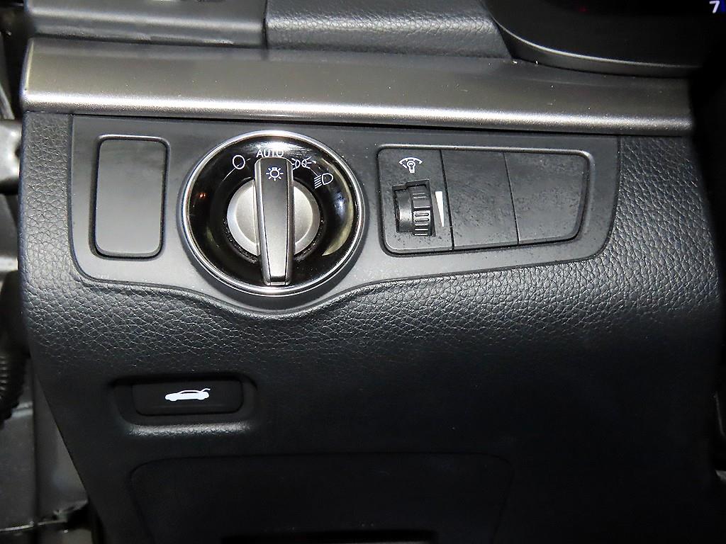 HYUNDAI i40 2016 Gris - Importación desde Corea - HF Imports Iquique - Foto 16