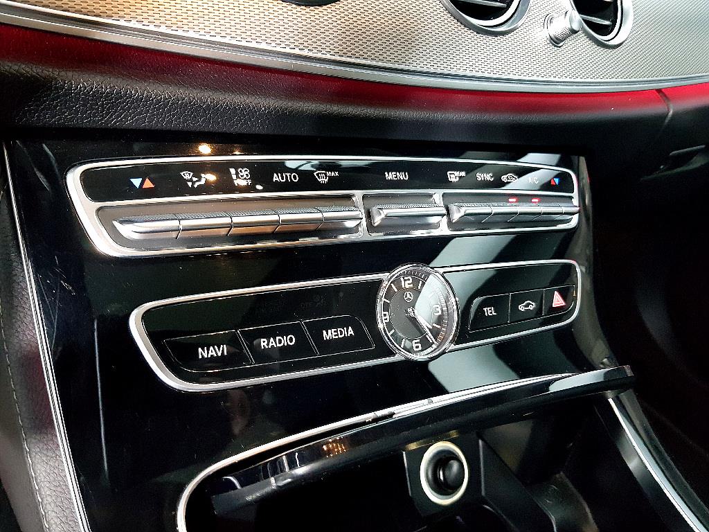 Mercedes Benz E class - Vista 11