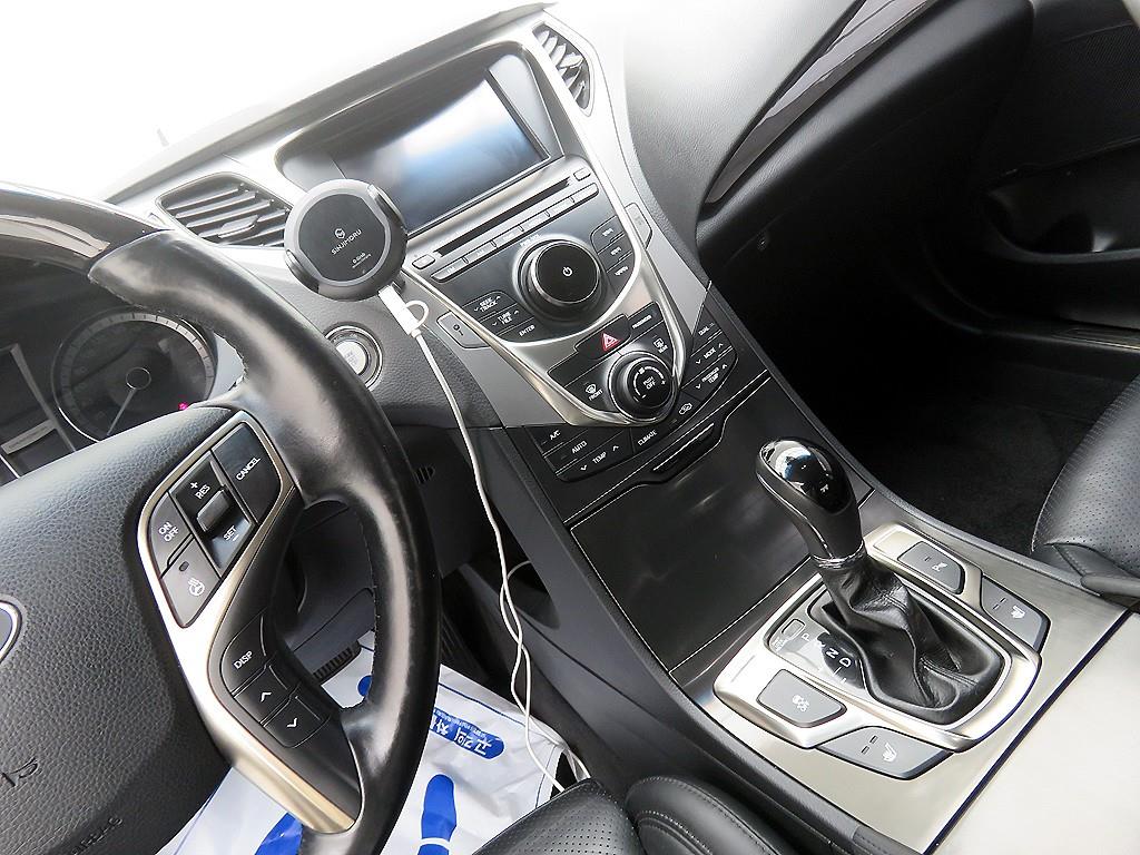 HYUNDAI Grandeur - Vista 12