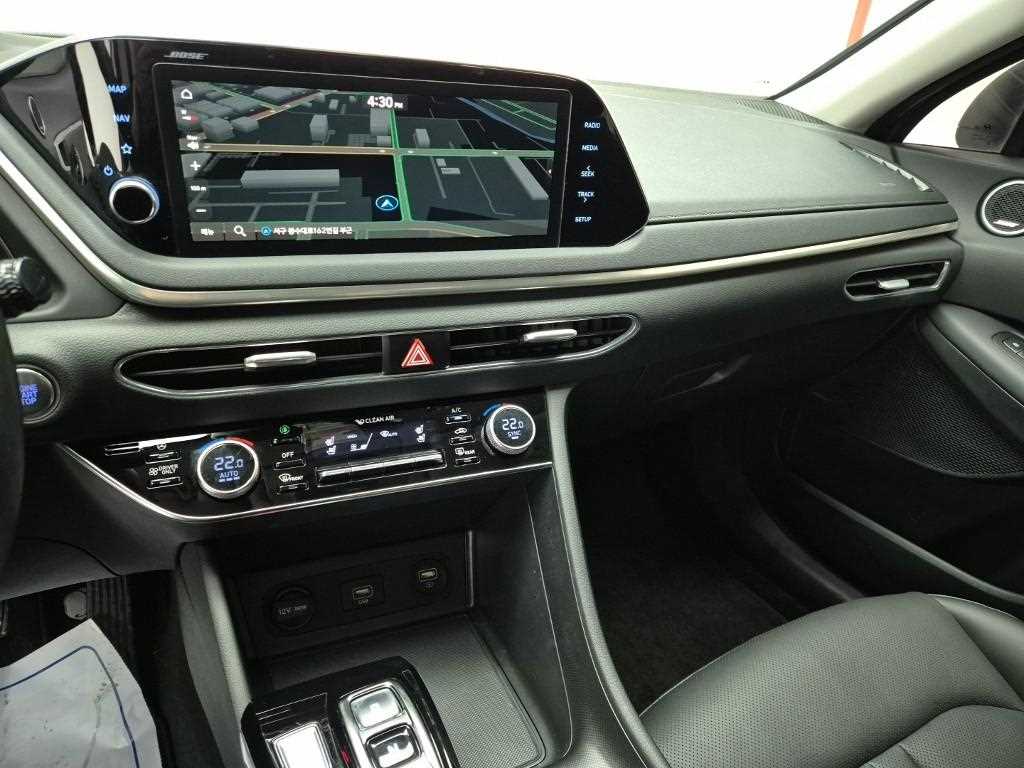 HYUNDAI Sonata - Vista 10