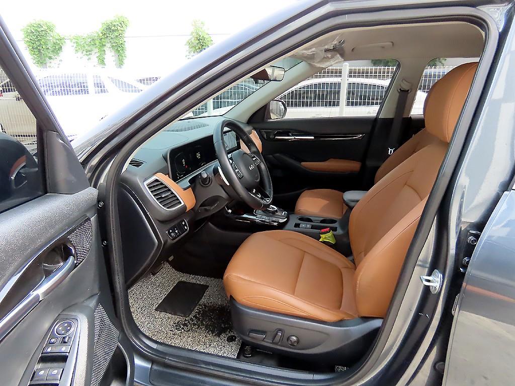 KIA Seltos - Vista 5