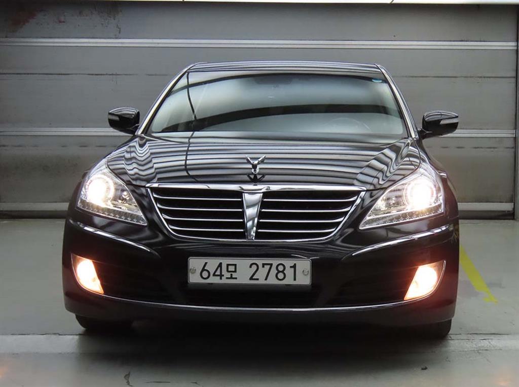 HYUNDAI Equus - Vista 2