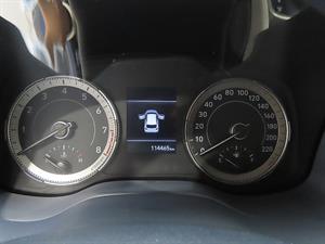 HYUNDAI Venue - Vista 12