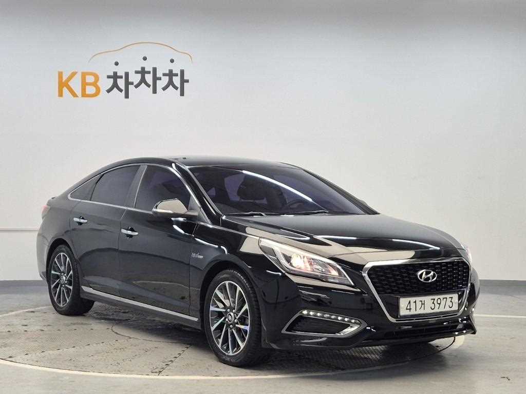 HYUNDAI Sonata - Vista 4
