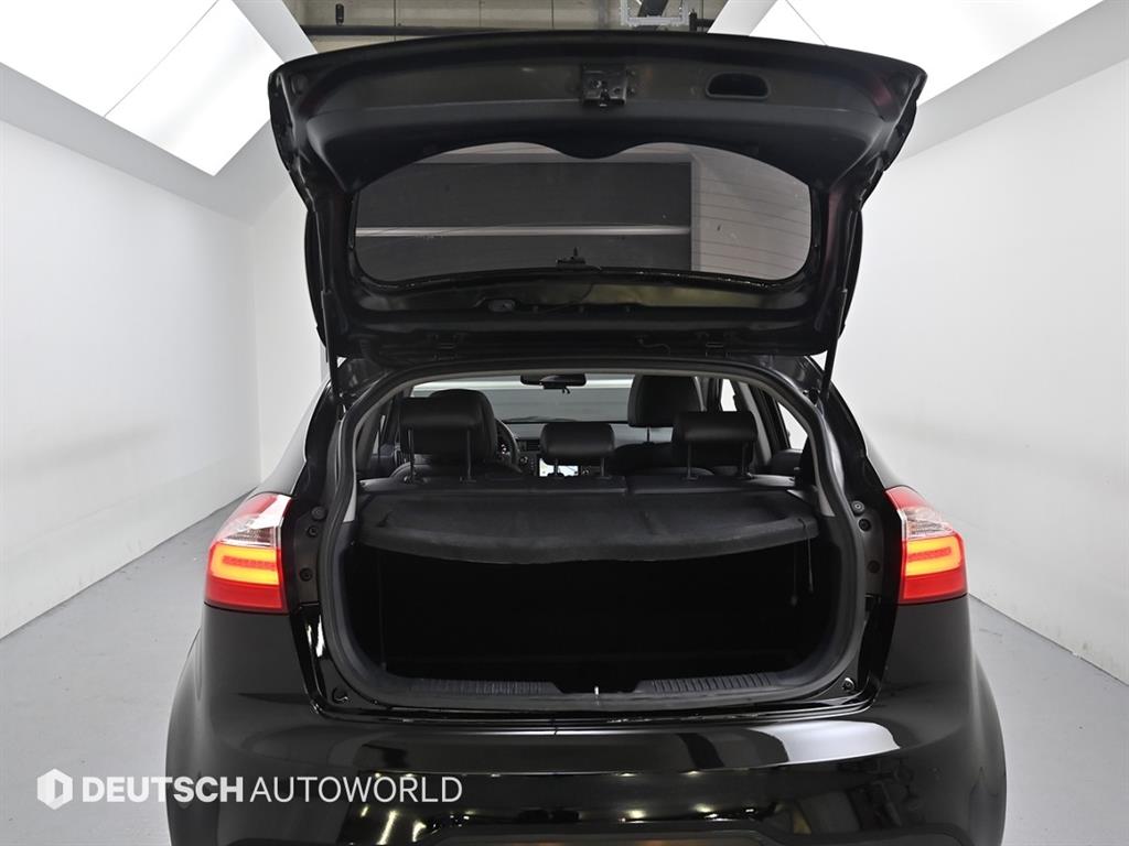 KIA Pride 2013 Negro - Importación desde Corea - HF Imports Iquique - Foto 20