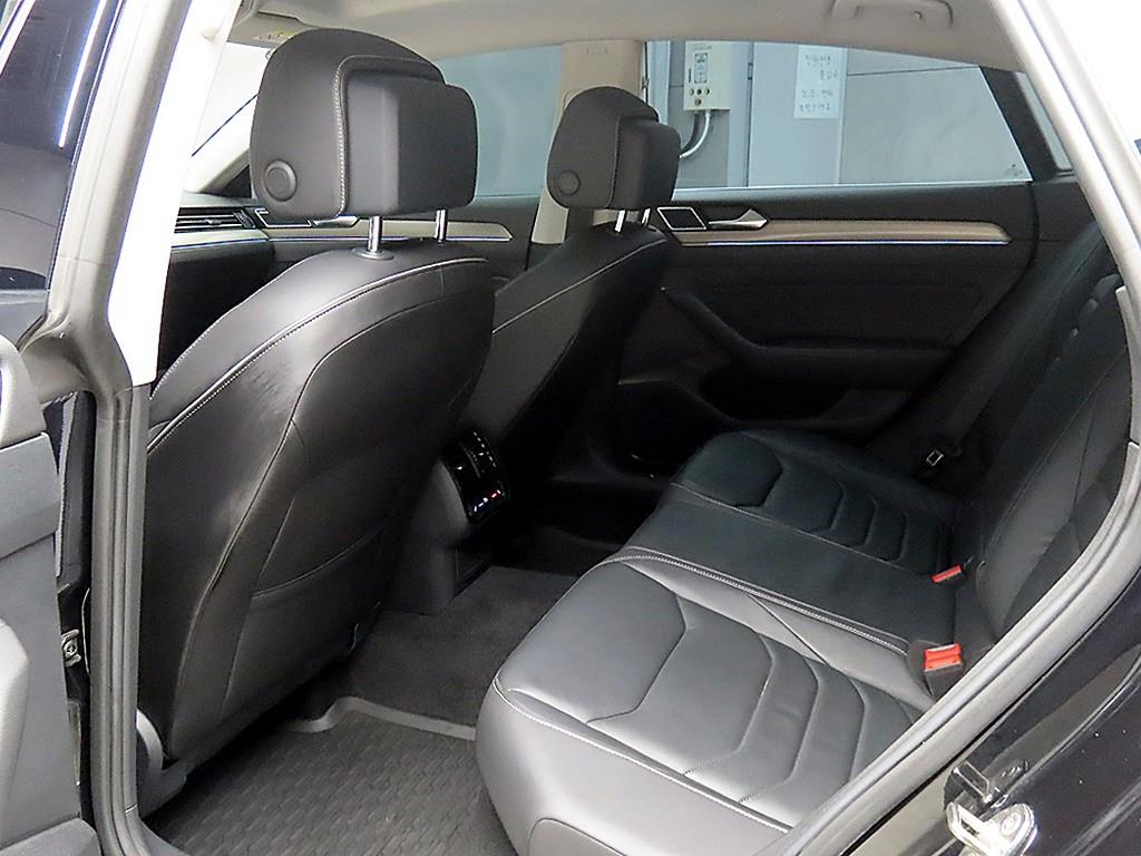 Volkswagen Arteon - Vista 6