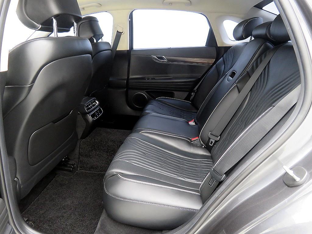 Genesis G80 - Vista 7