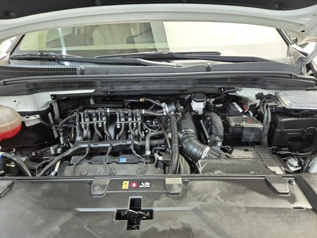 KIA Carnival - Vista 5