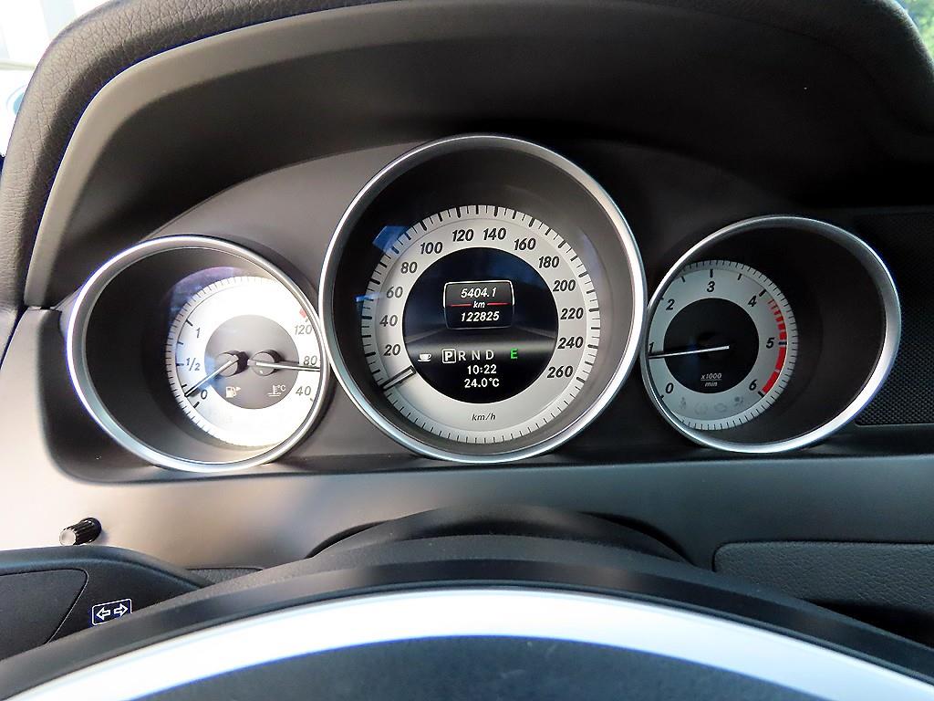 Mercedes Benz C Class - Vista 9