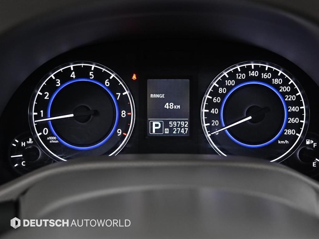 Infiniti Q - Vista 8