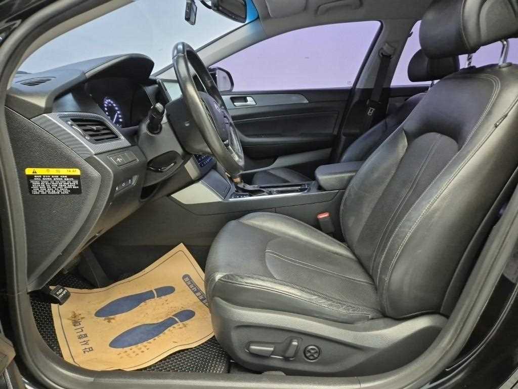 HYUNDAI Sonata - Vista 11