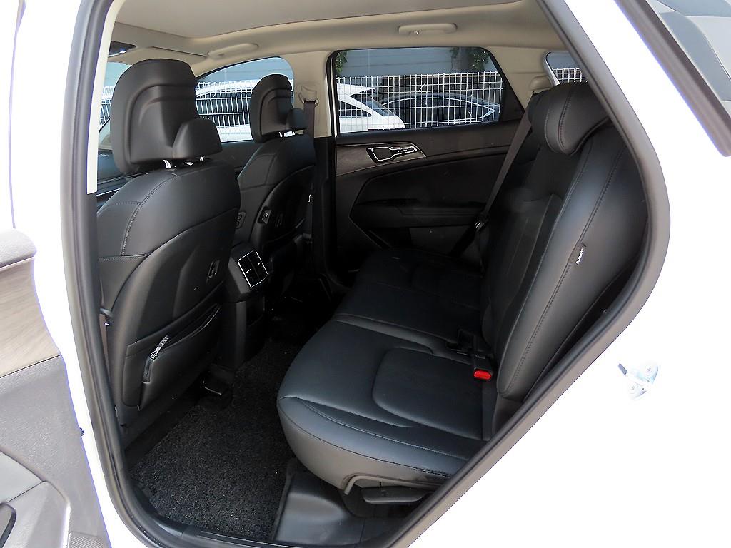 KIA Sportage - Vista 6