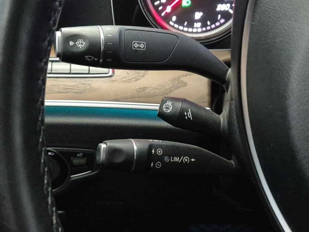 Mercedes Benz E class 2018 Gris - Importación desde Corea - HF Imports Iquique - Foto 16