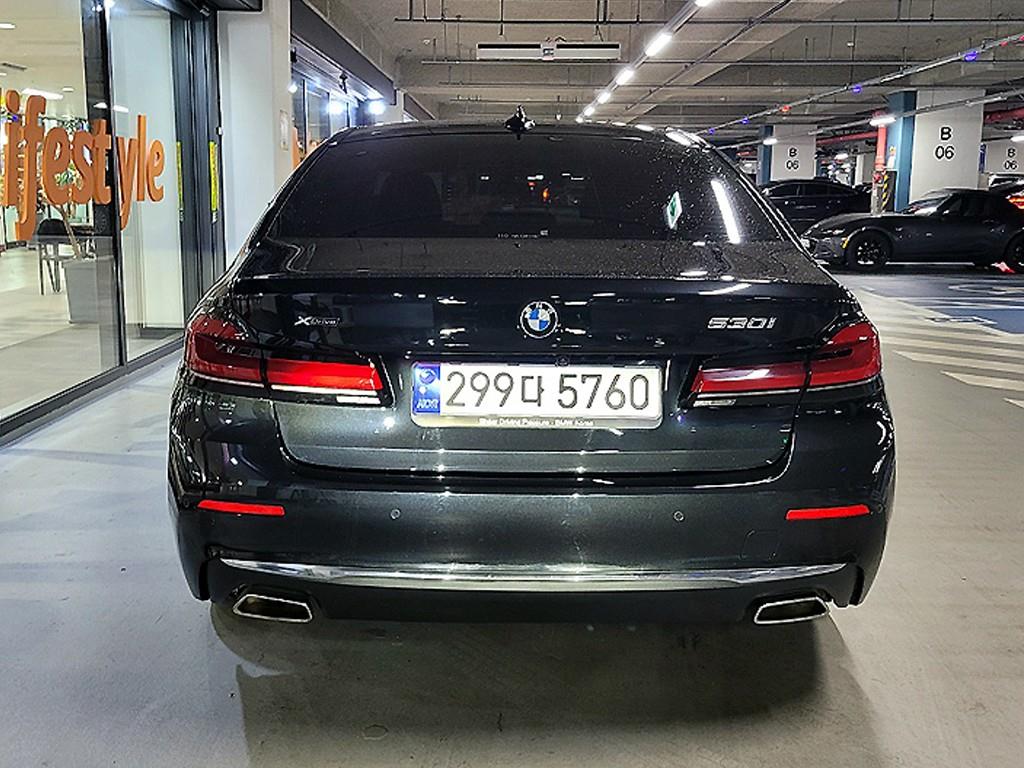 BMW 5 Series - Vista 5