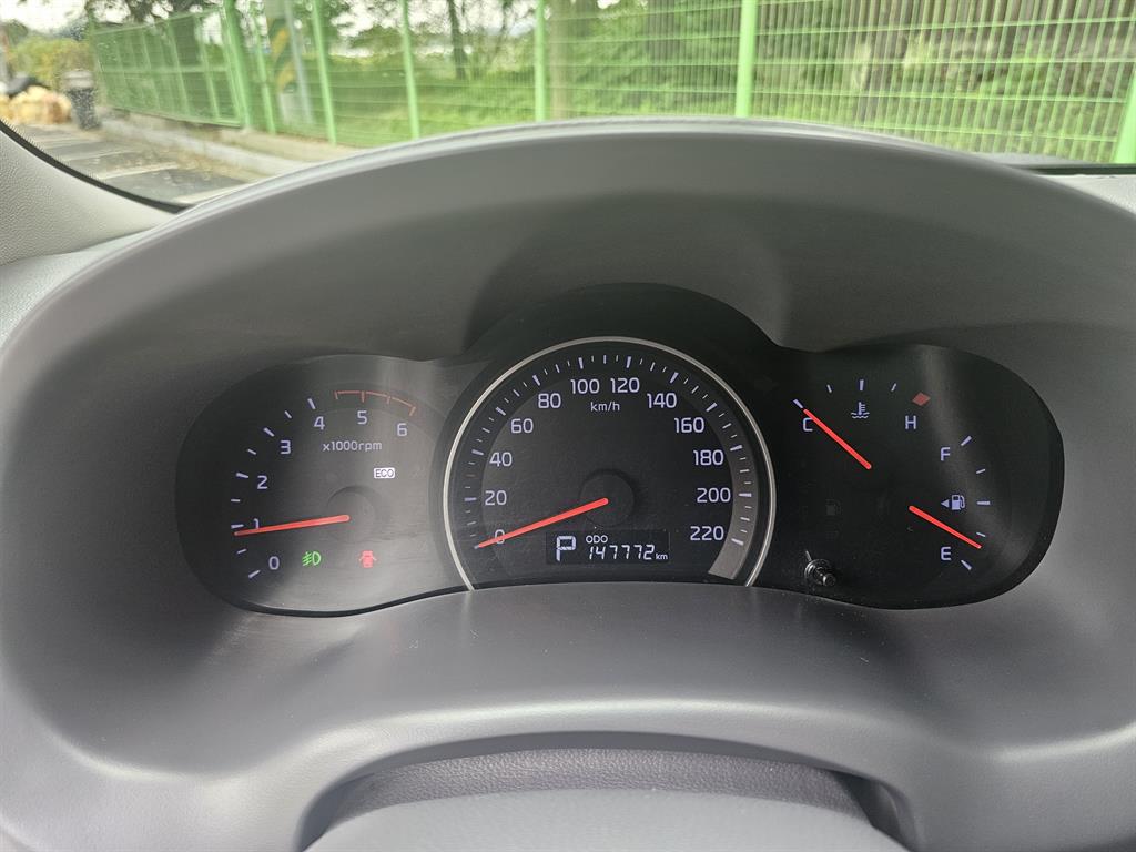 KIA Carnival 2013 Blanco - Importación desde Corea - HF Imports Iquique - Foto 15