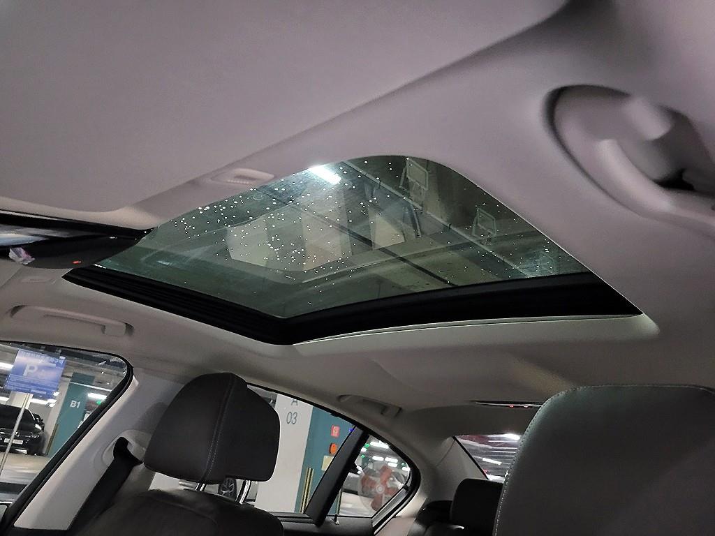 BMW 5 Series 2023 Negro - Importación desde Corea - HF Imports Iquique - Foto 15