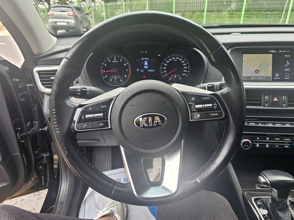 KIA K5 2019 Negro - Importación desde Corea - HF Imports Iquique - Foto 13