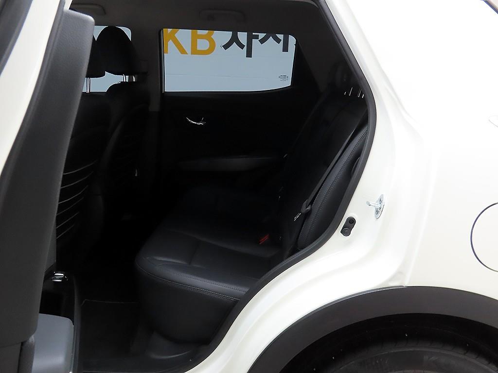 Ssangyong Tivoli 2022 Blanco - Importación desde Corea - HF Imports Iquique - Foto 14