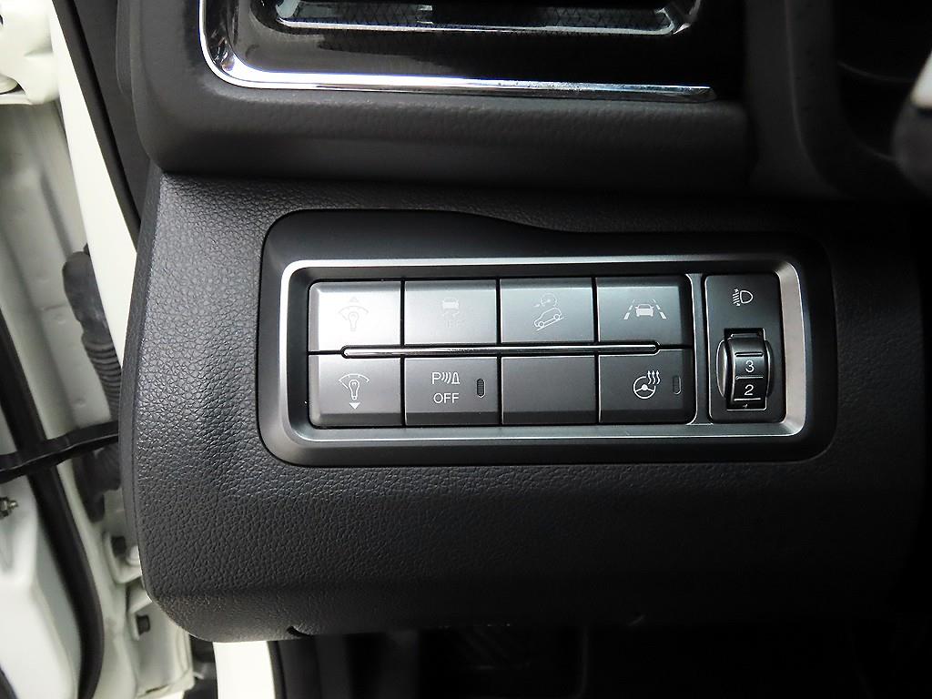 Ssangyong Tivoli - Vista 12