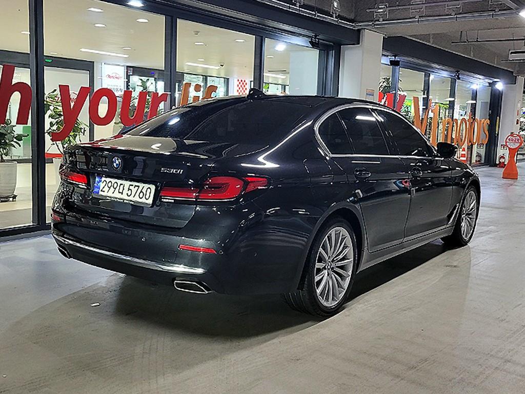 BMW 5 Series - Vista 4
