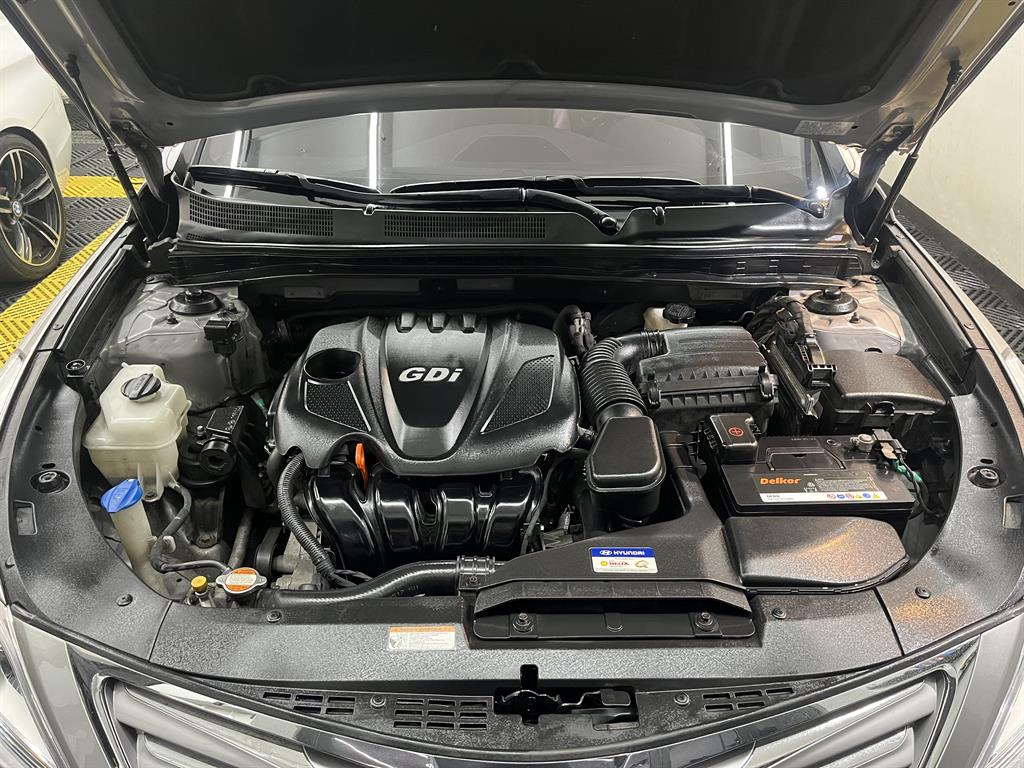 HYUNDAI Grandeur - Vista 8