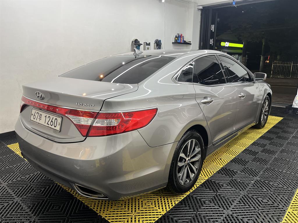 HYUNDAI Grandeur - Vista 4