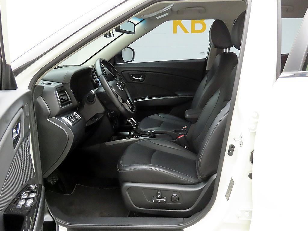 Ssangyong Tivoli 2022 Blanco - Importación desde Corea - HF Imports Iquique - Foto 13