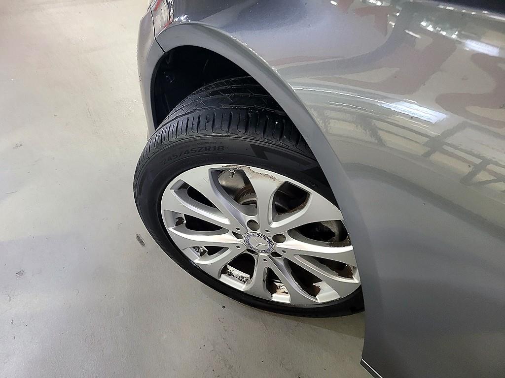 Mercedes Benz E class 2017 Gris - Importación desde Corea - HF Imports Iquique - Foto 20