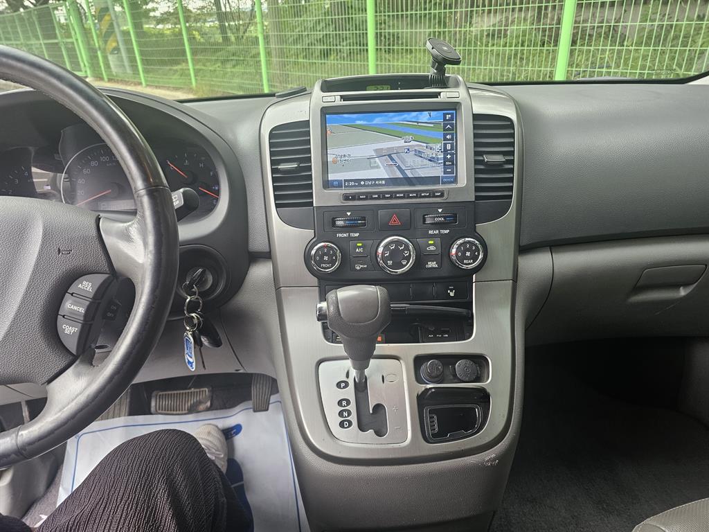 KIA Carnival 2013 Blanco - Importación desde Corea - HF Imports Iquique - Foto 16